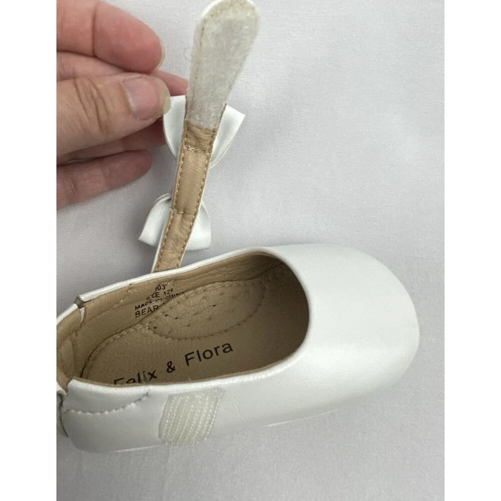 Felix & Flora Mary Jane‎ Shoes Baby Girls Size 12 Adjustable Strap Bow MINT!